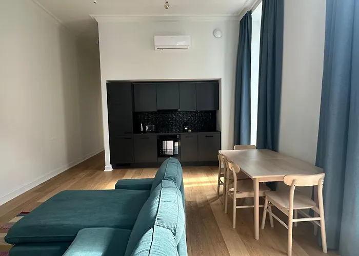 Charming Ixelles Apartment Retreat In The Heart Of Brussels